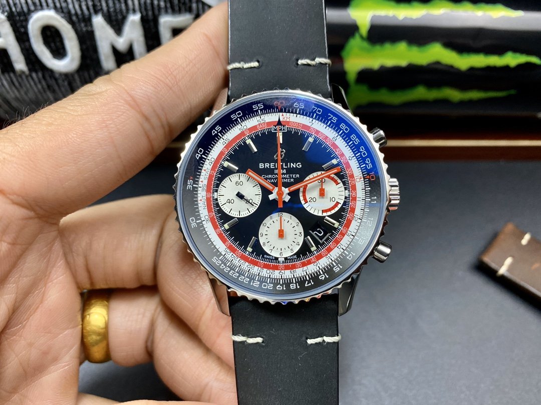 NAVITIMER B01 STEEL CASE BLACK DIAL