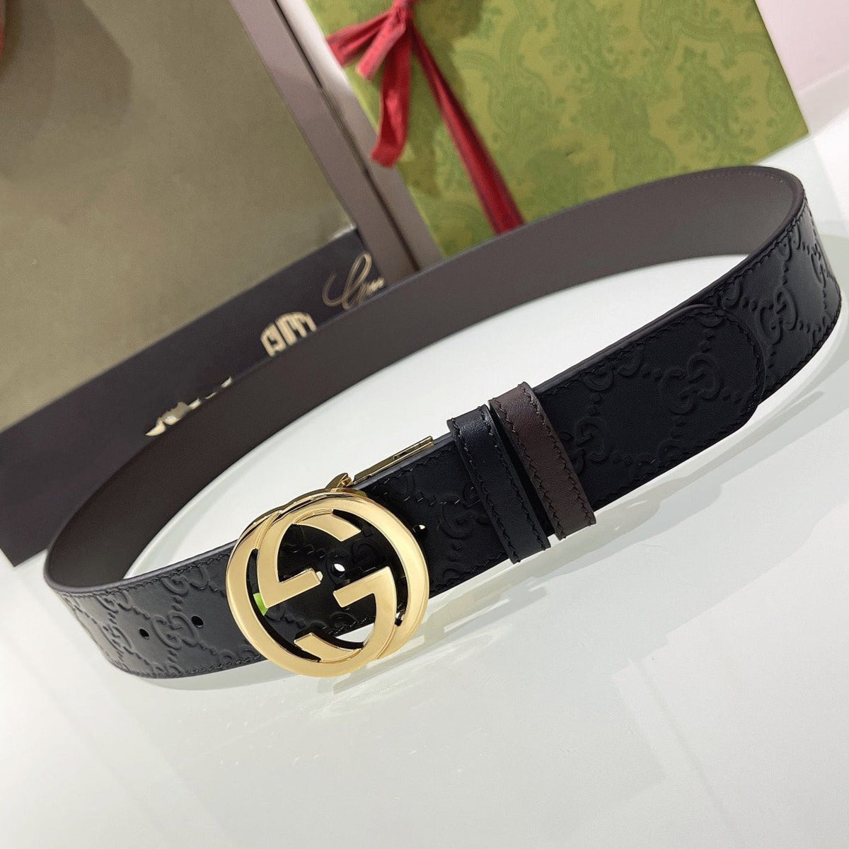 INTERLOCKING G GOLD BUCKLE 37MM BLACK BROWN LEATHER