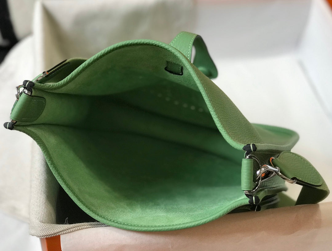 Evelyne 29cm Green Togo Shw