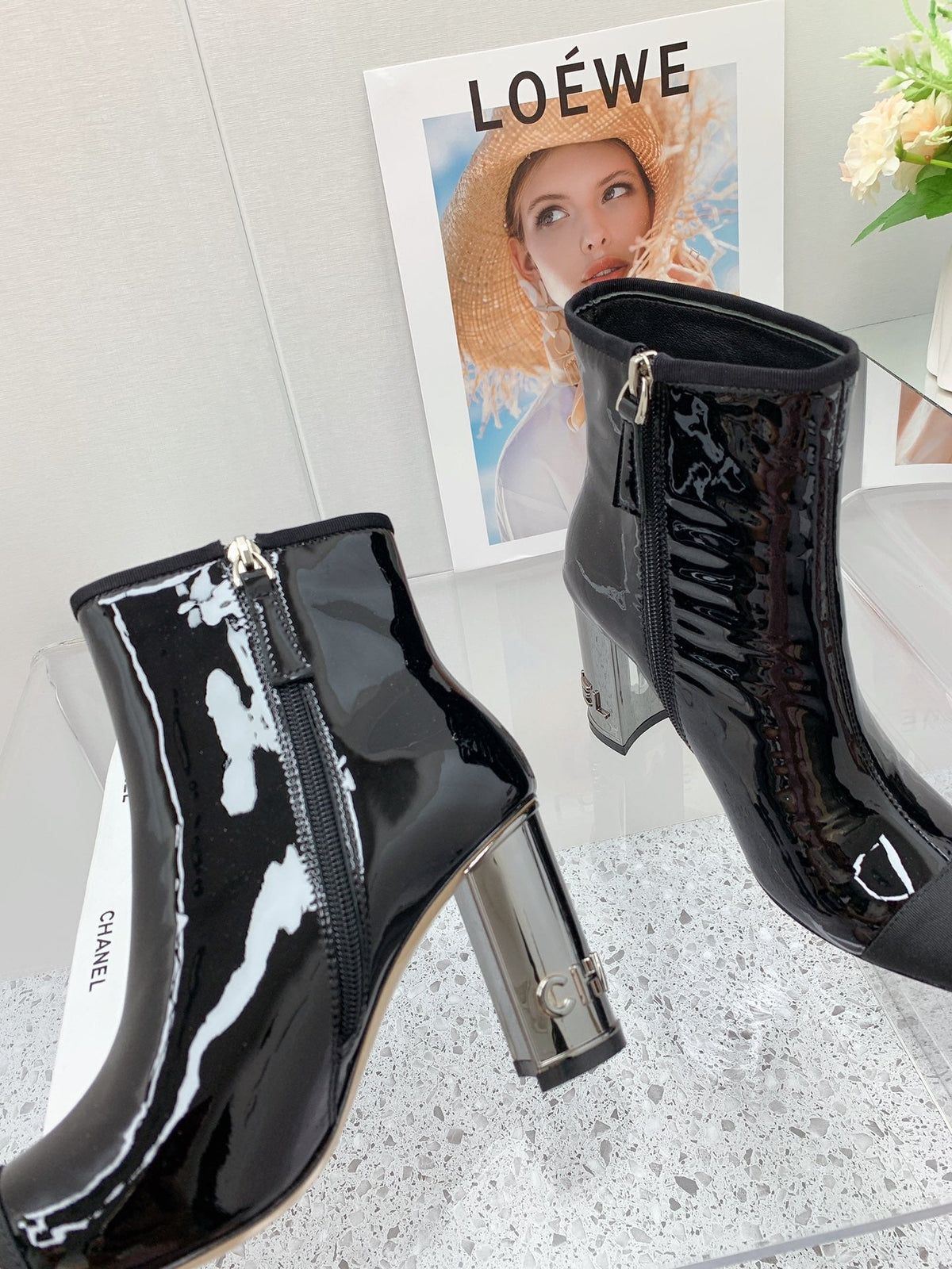 Chanel 2026 Bicolor Cap-Toe Boots 85mm Patent Leather 162120