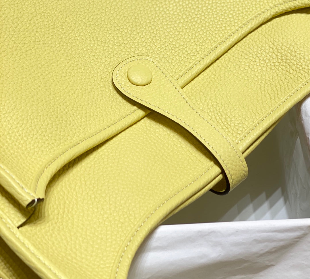 Evelyne 29cm Yellow Togo Shw