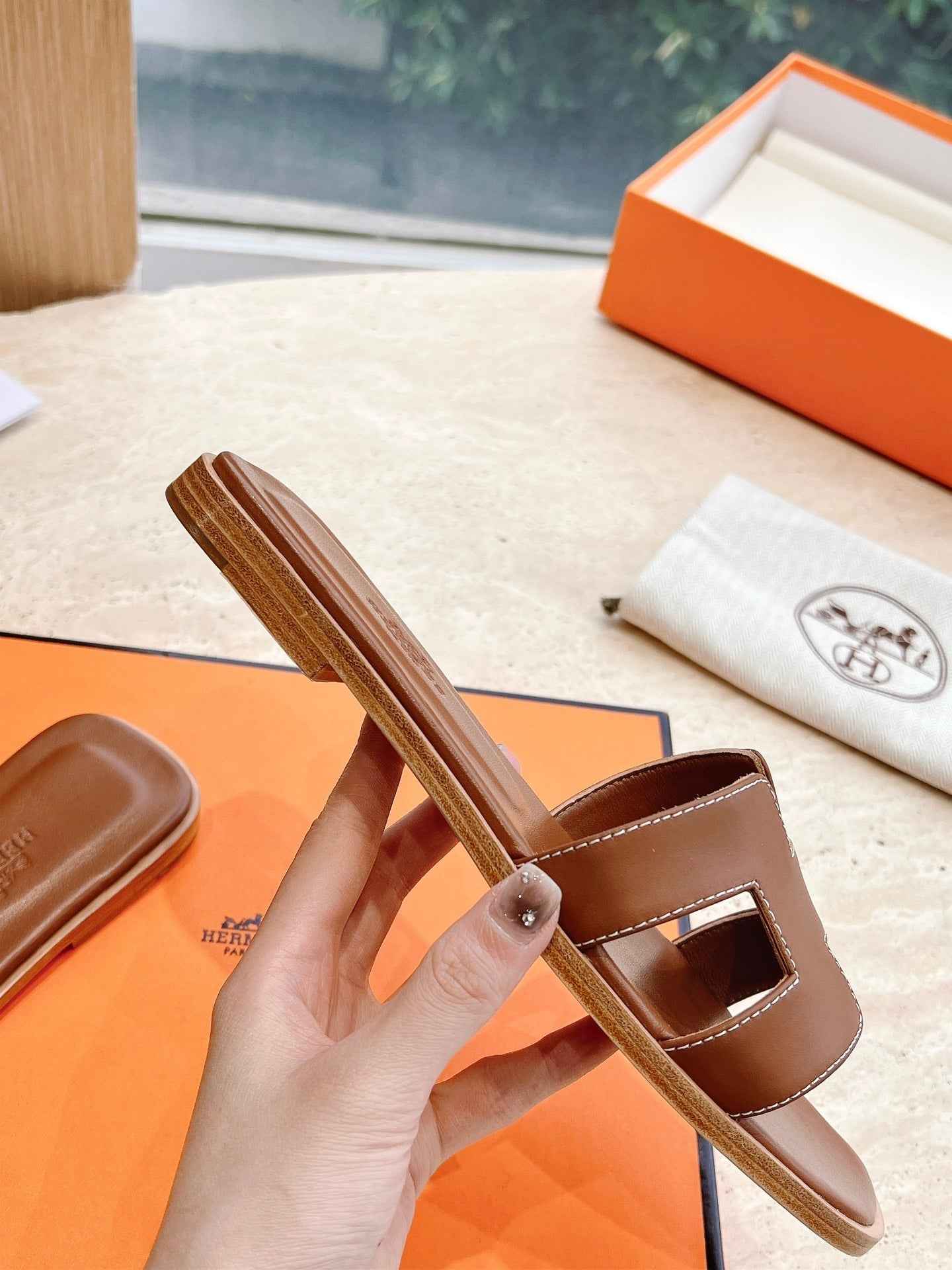 HM 25 Oran Sandal Brown Calfskin