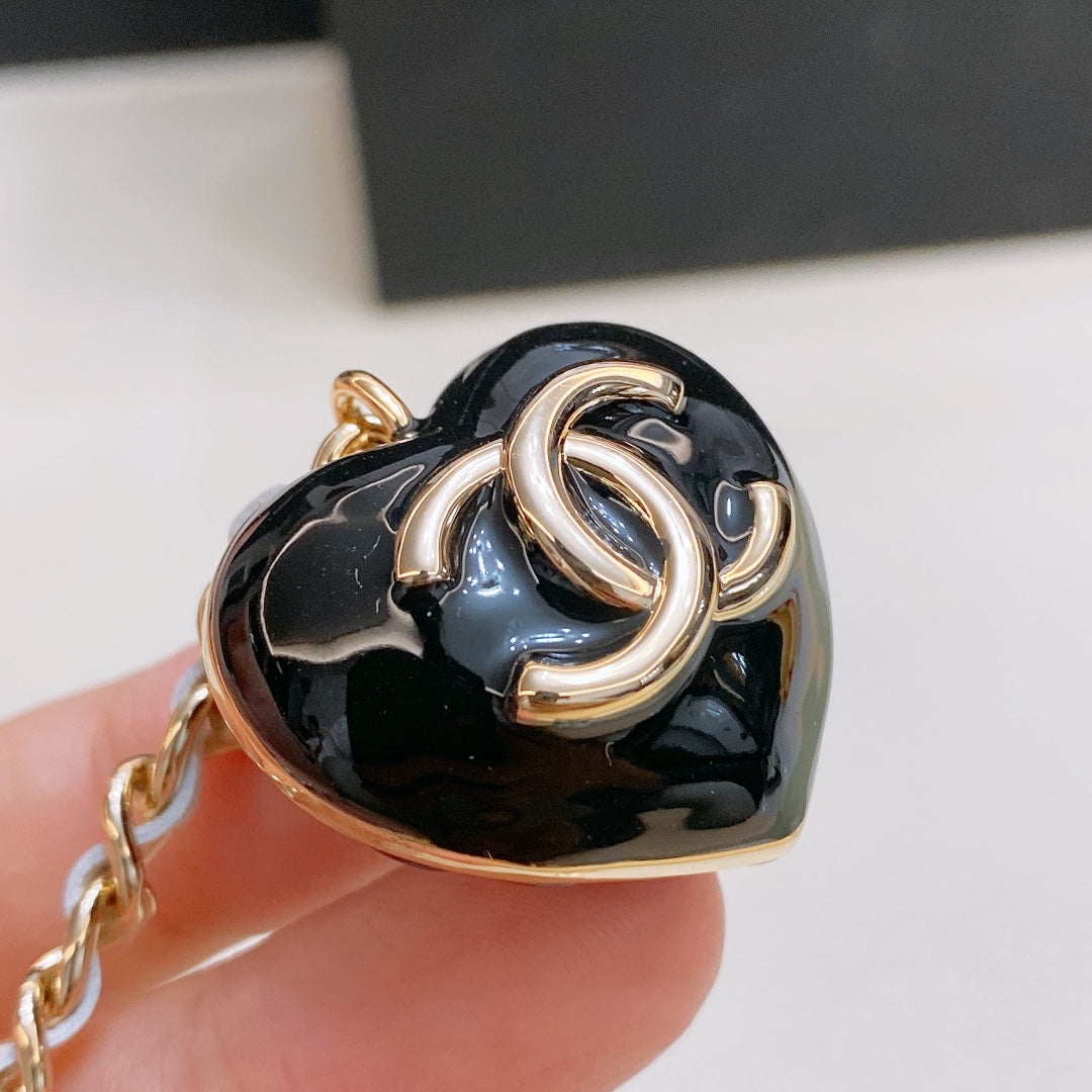 Chanel 2026 Double CC Leather Chain Belt