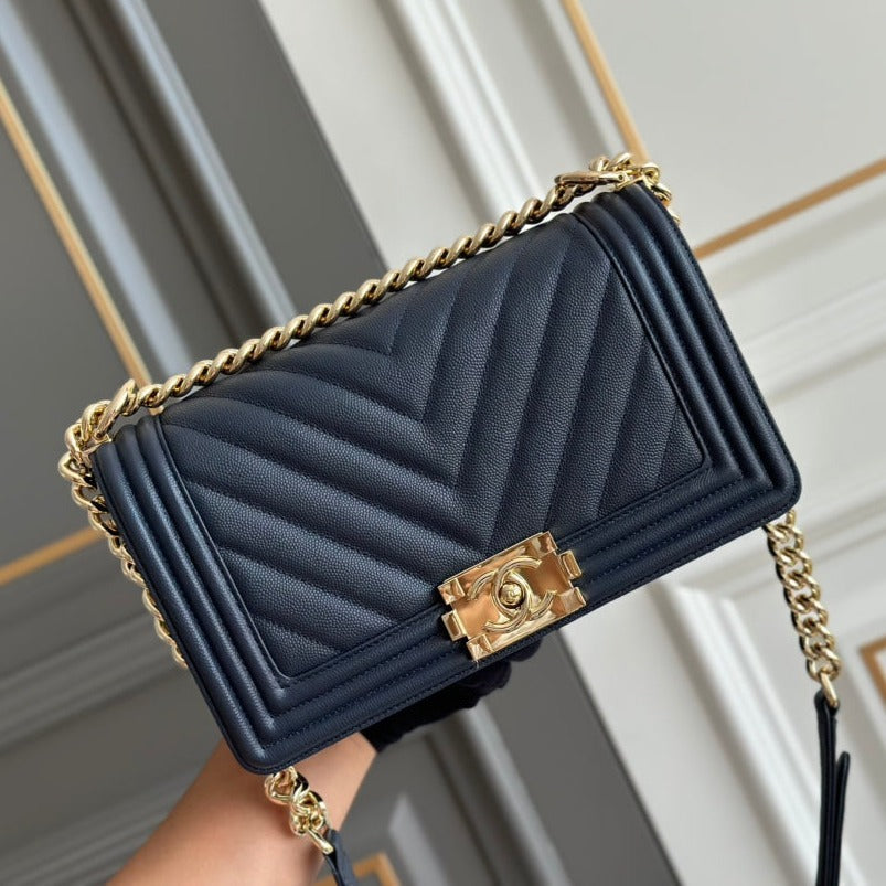 boy medium 25 dark blue chevron caviar ghw