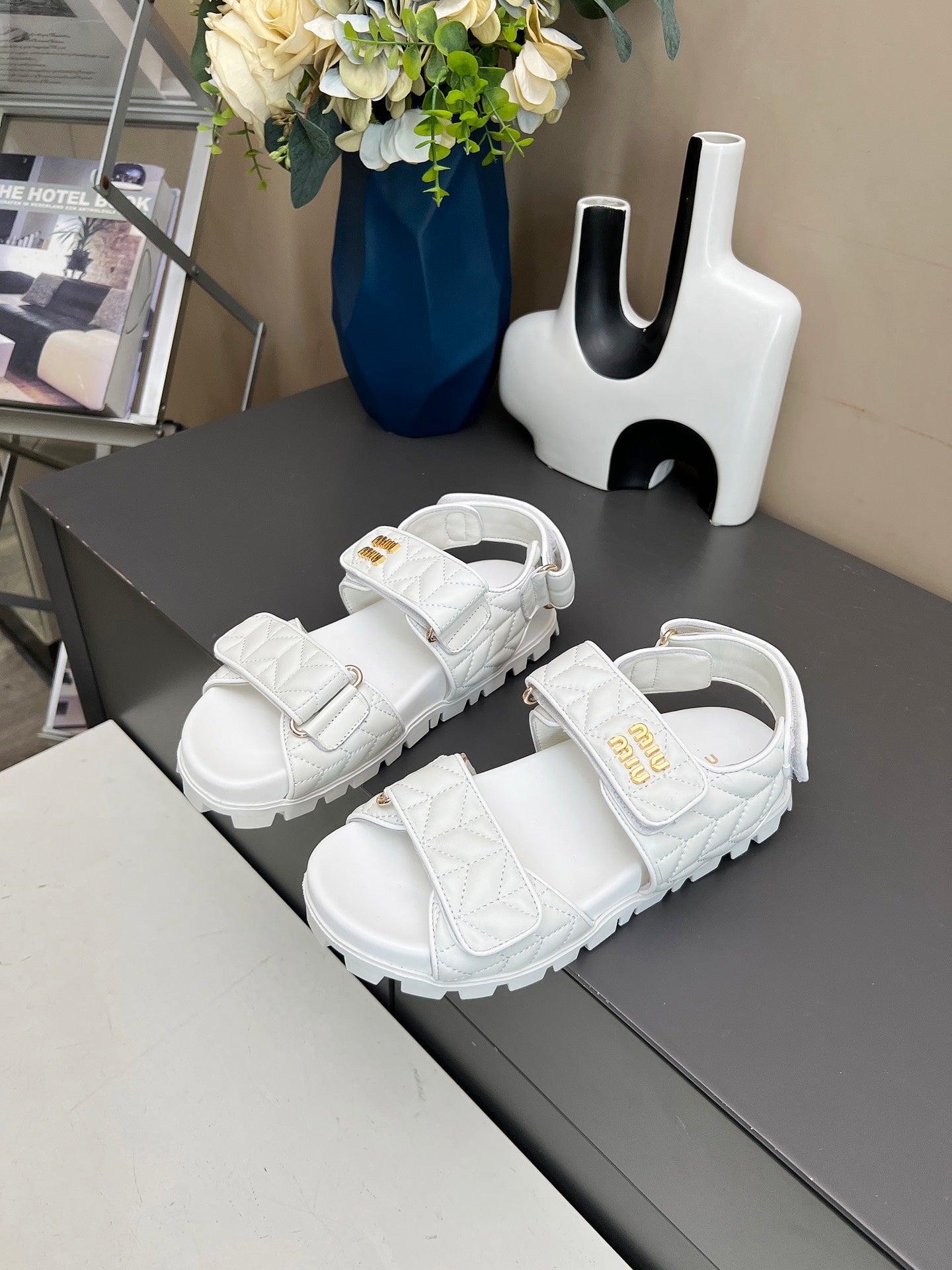 Miumiu 2026 Sporty Matelassé Nappa Sandals White Sheepskin 935595