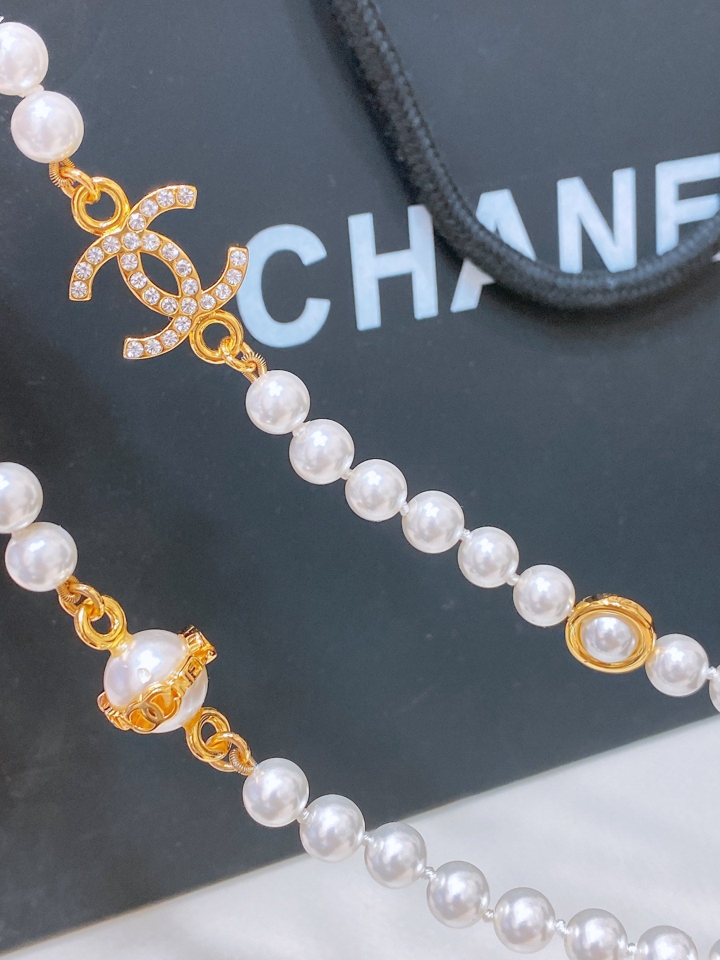 Chanel 2026 Pearl Double-Layer CC Chain Necklace Belt