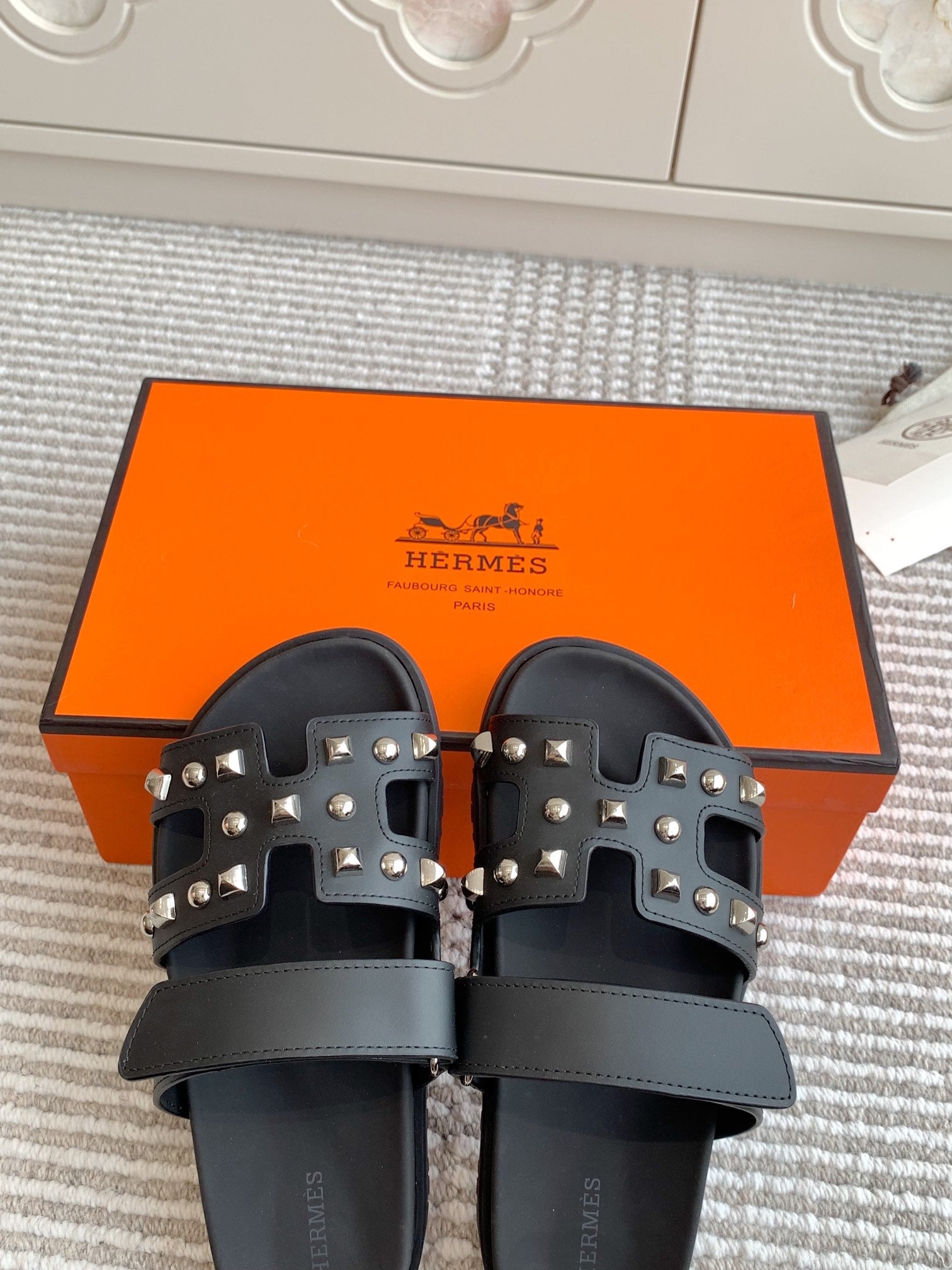 Hermes 2026 Chypre Sandal With Studs Black Cowhide 982194