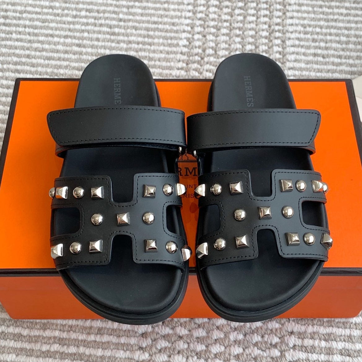 Hermes 2026 Chypre Sandal With Studs Black Cowhide 982194
