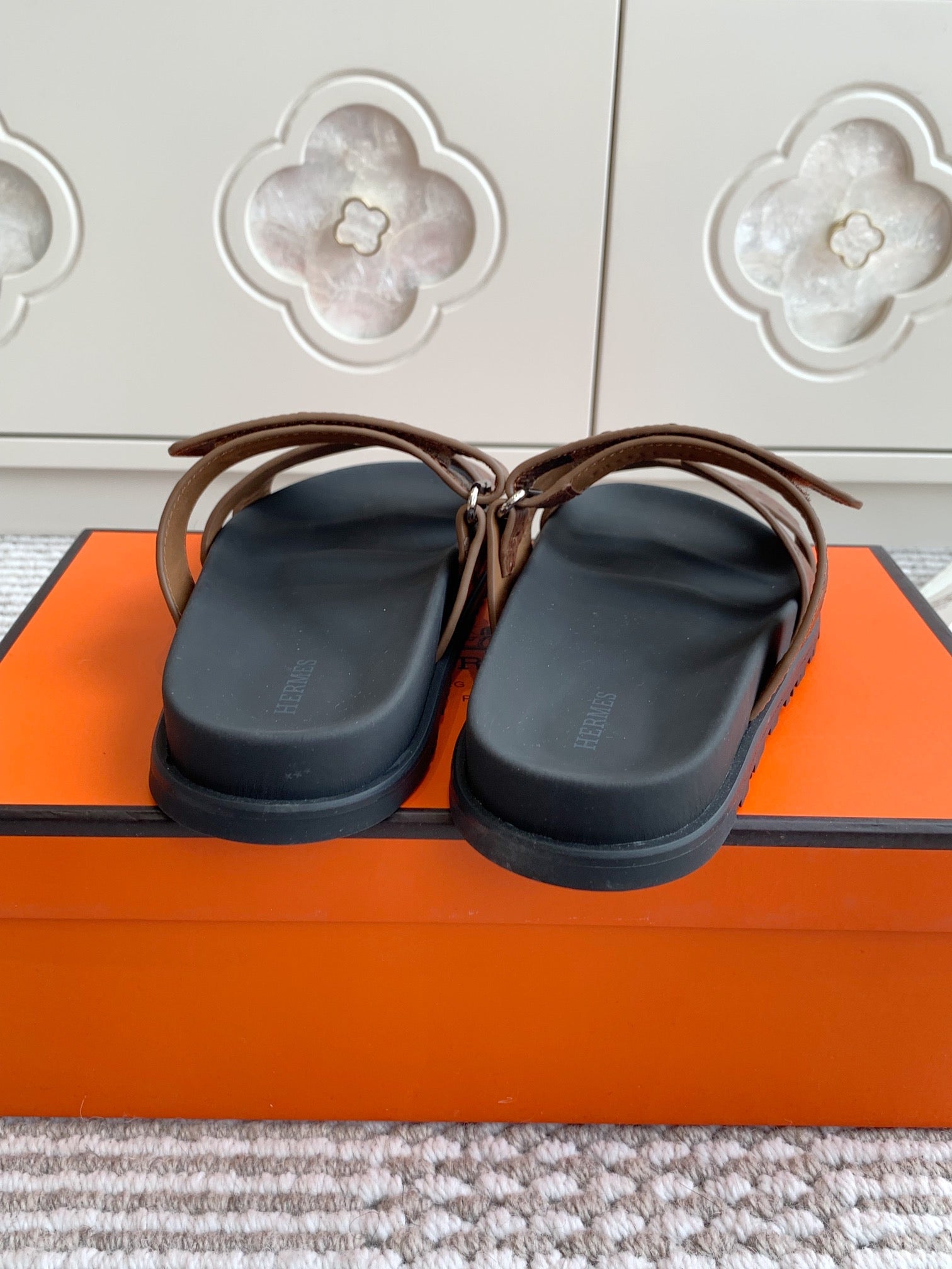 Hermes 2026 Chypre Sandal Ostrich Embossed Leather 982168