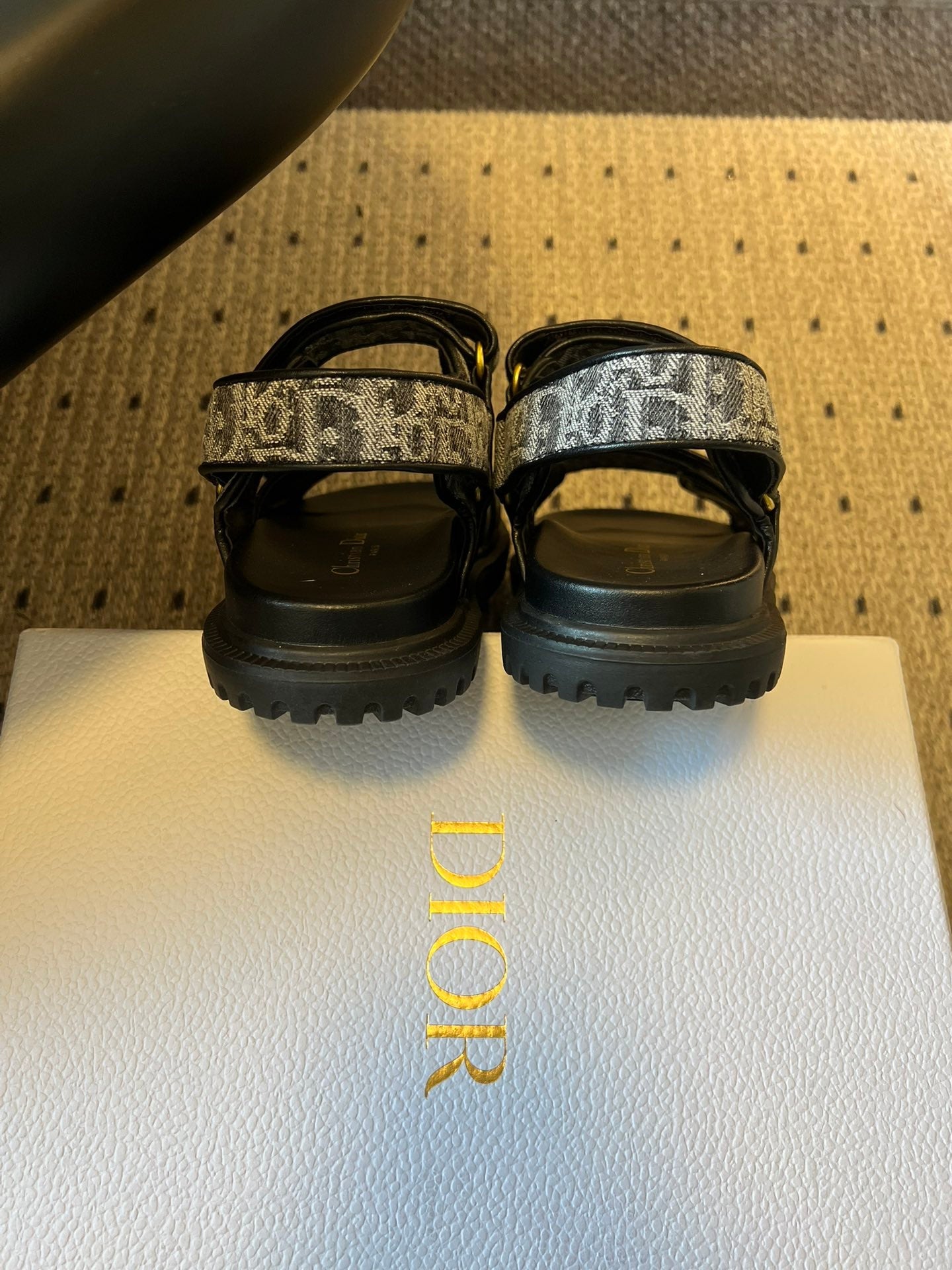 CD 26 Flats Sandals Black Blue Sheepskin Embroidered Fabric 621799