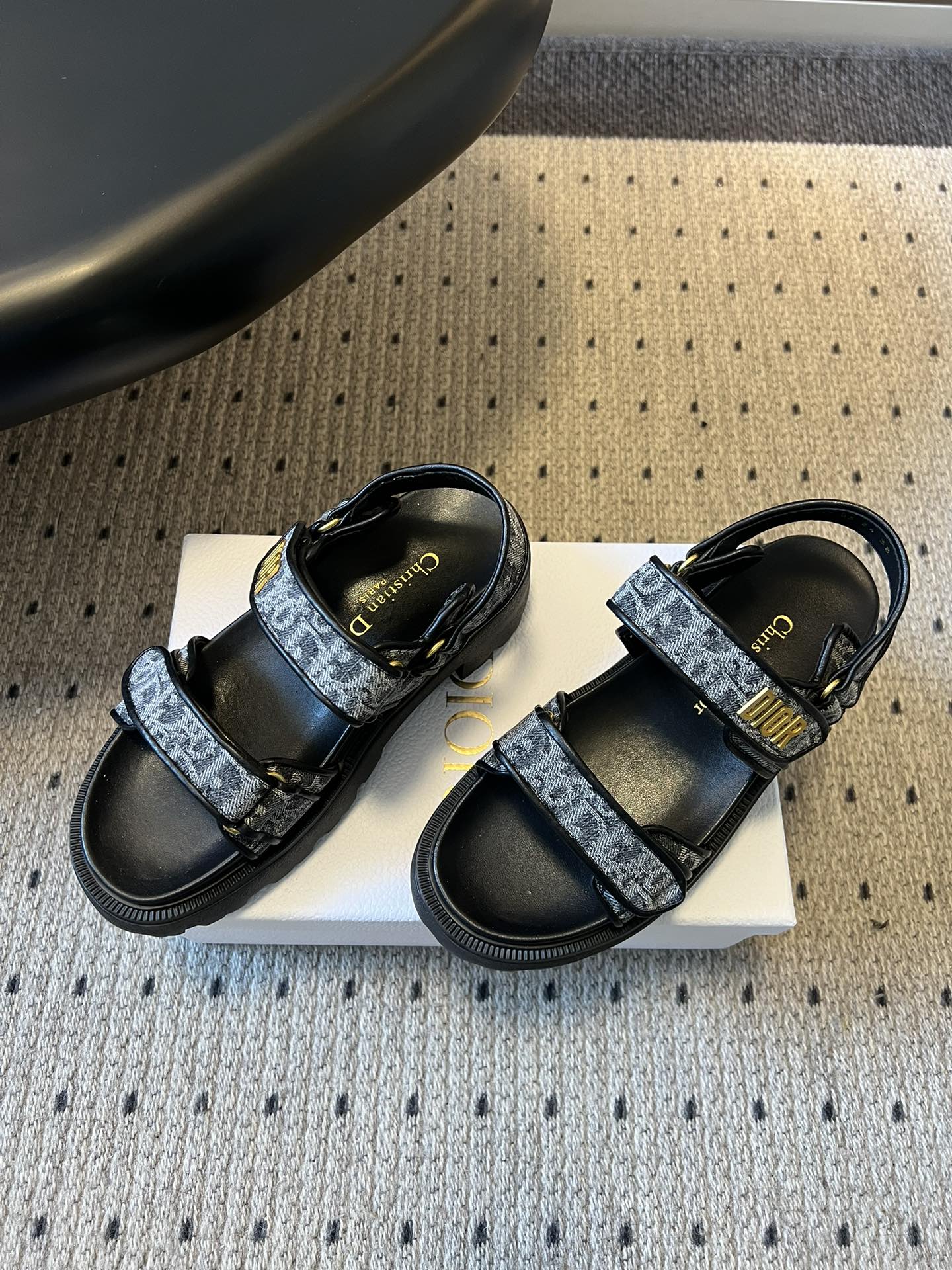 CD 26 Platform Sandals Black Blue Sheepskin Embroidered Fabric 621795