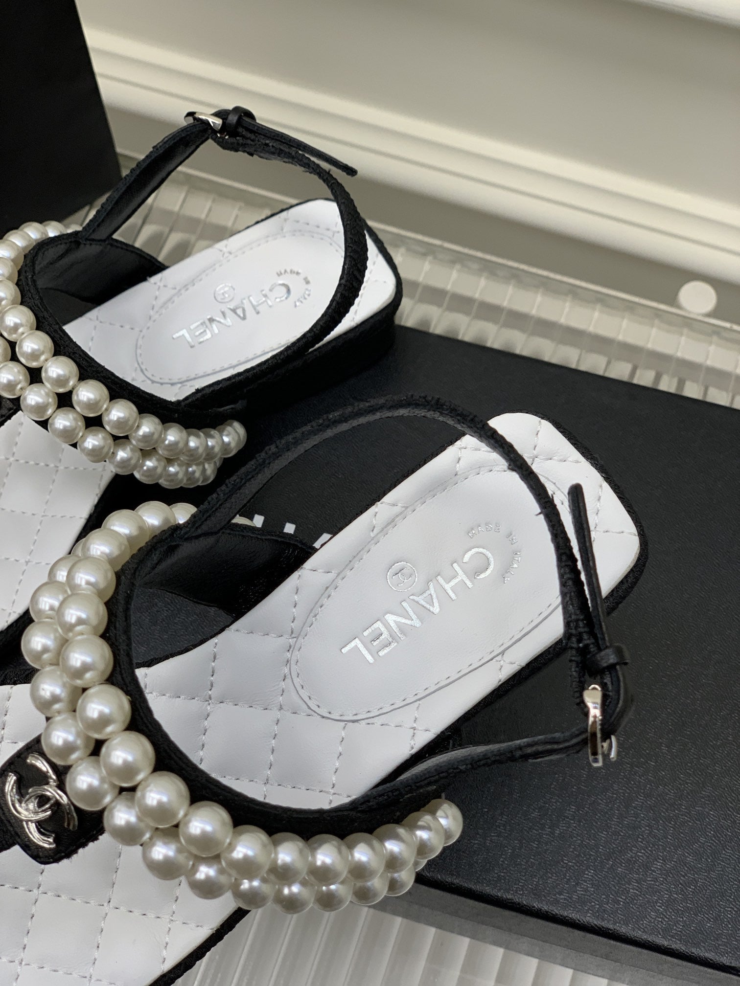 CC Thong Sandal Black White Calfskin Pearl