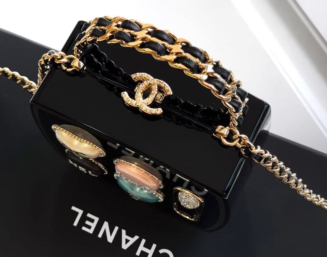 Chanel 25 Minaudière Makeup Palette Bag Black mix Colors Plexiglass