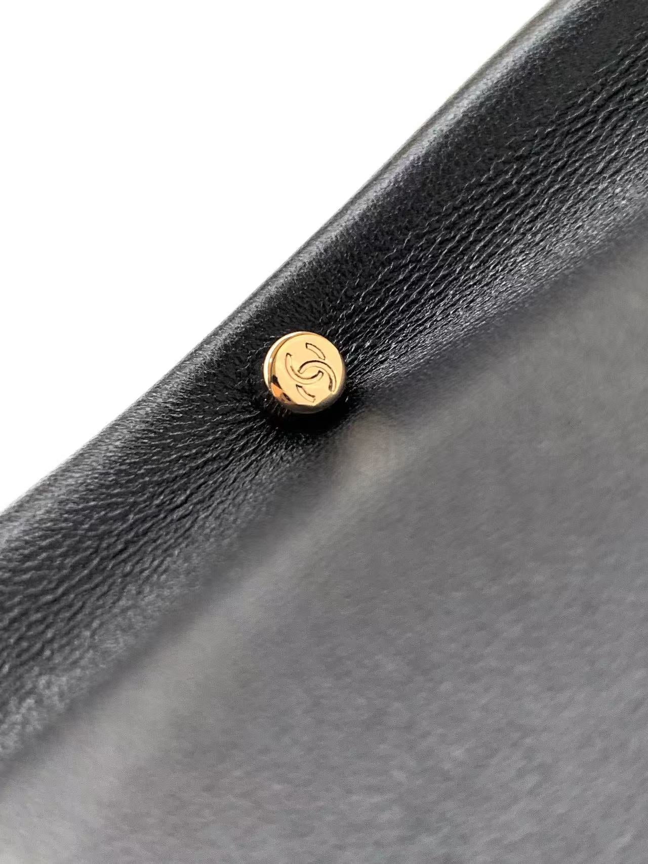 Chanel 2025 Shiny Pearl Clutch With Chain Bag 24cm Black Lambskin