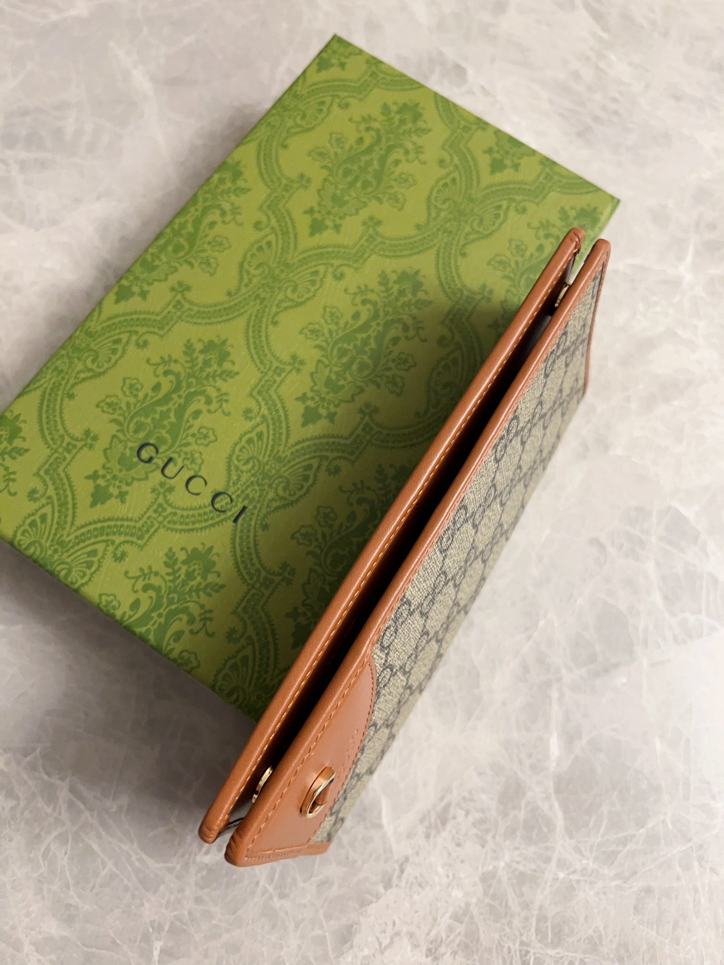 Gucci 2026 Emblem 19cm Brown Ebony Leather Canvas