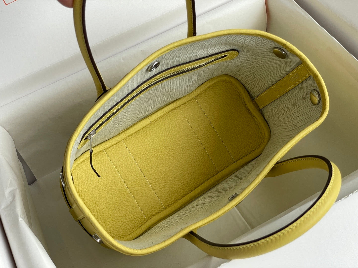 Hermes 2026 Neo Garden Party 23cm Yellow Leather