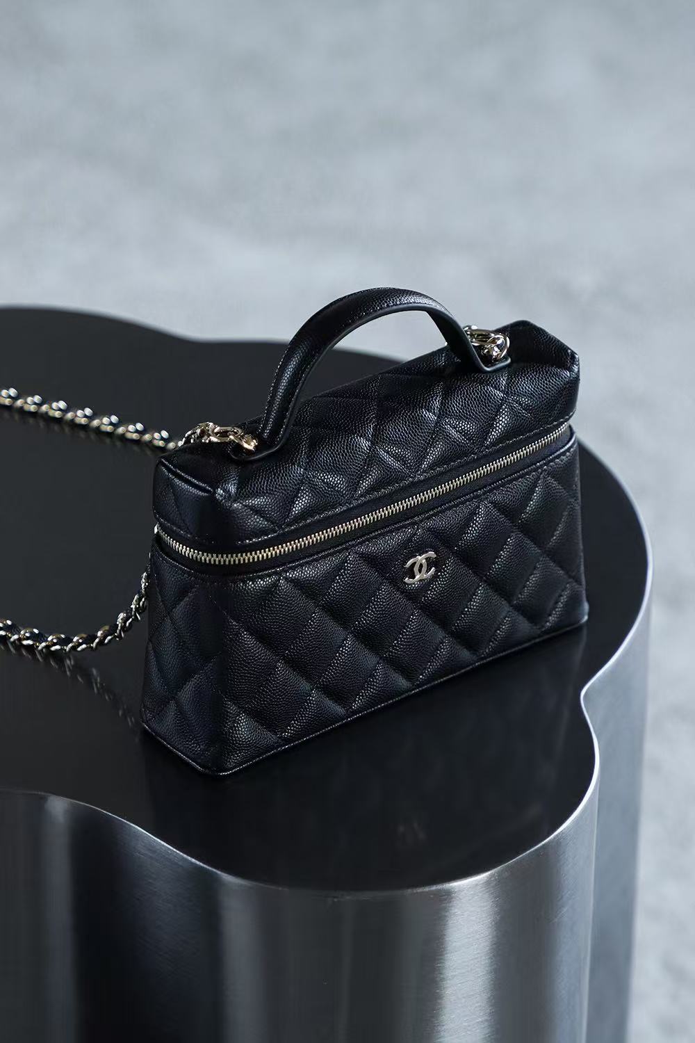 Chanel 2026 Vanity Bag 19.5cm Black Light Gold Caviar Leather