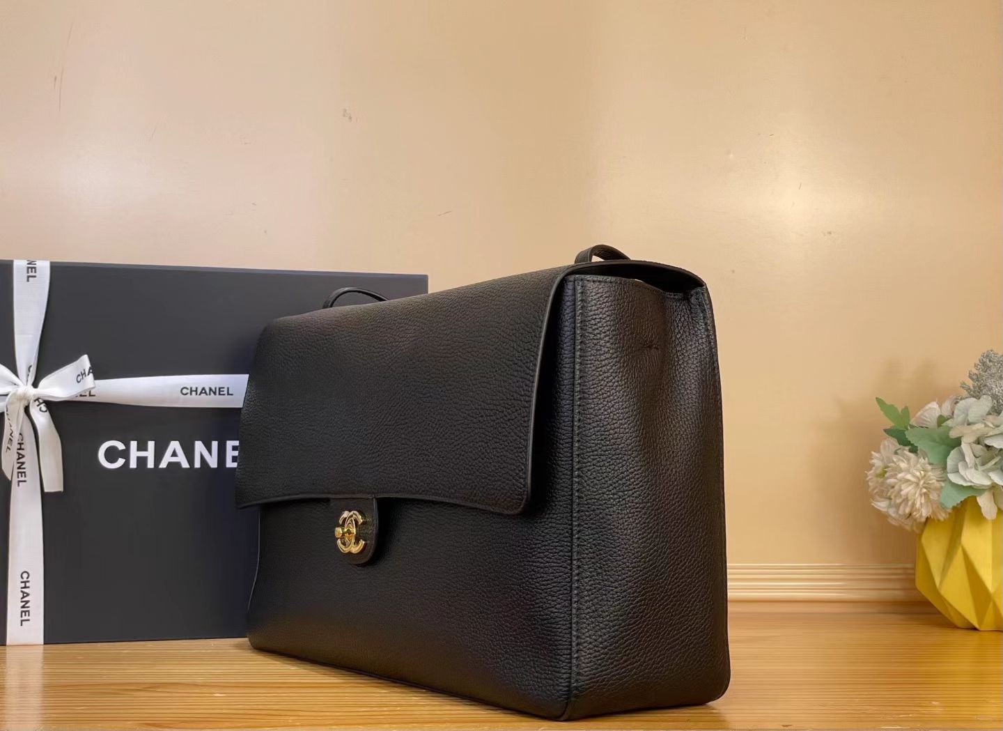 Chanel 2026 Maxi Flap Bag Black Grained Calfskin With Gold Hardware