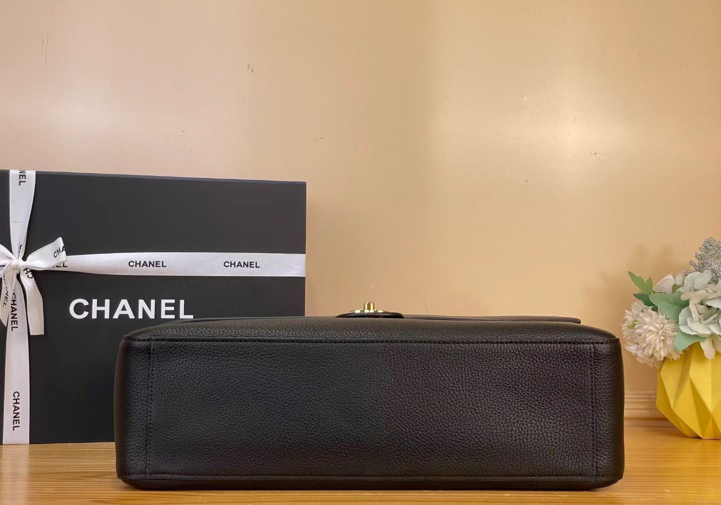 Chanel 2026 Maxi Flap Bag Black Grained Calfskin With Gold Hardware