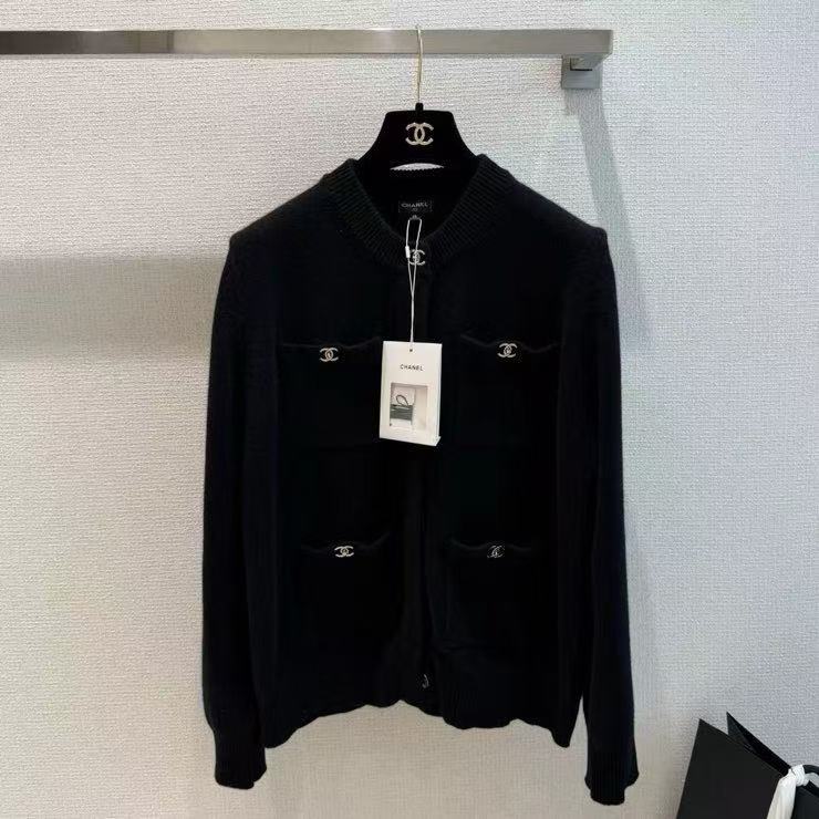 Chanel 2026 Knitted Cardigan Black And White Wool