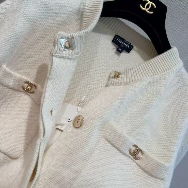 Chanel 2026 Knitted Cardigan Black And White Wool