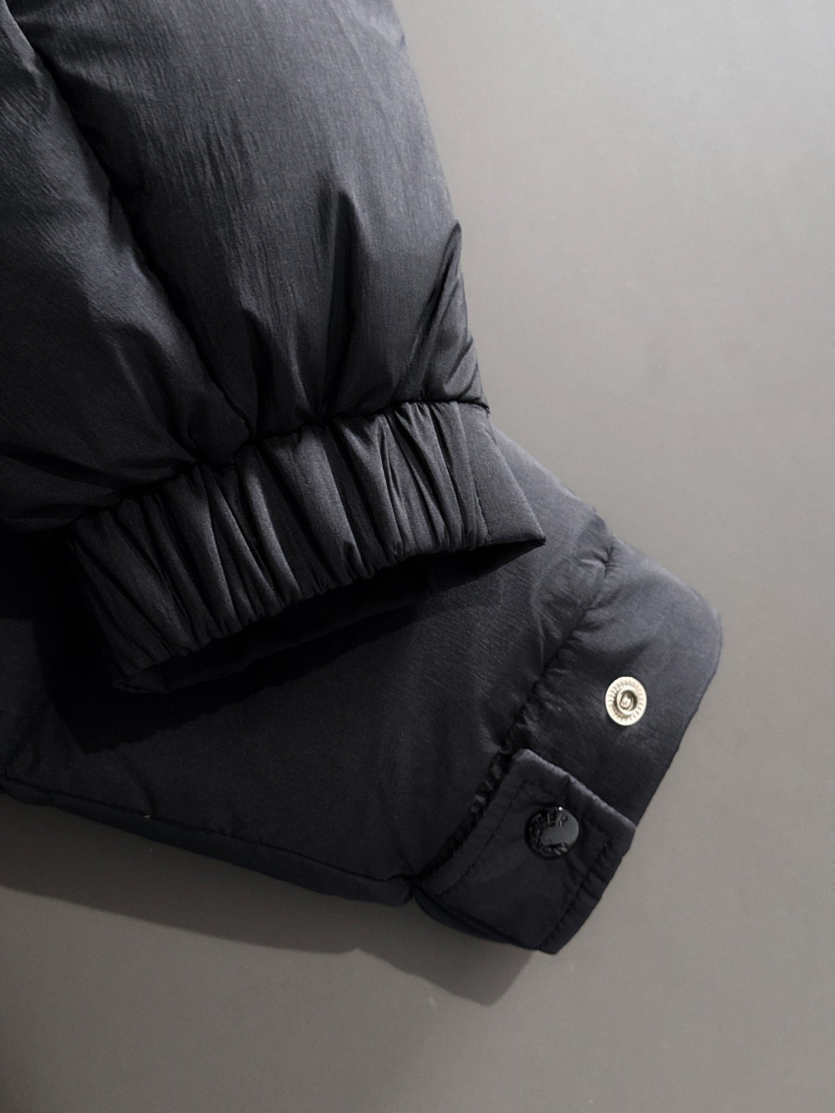 Moncler 2026 Hanoverian Long Down Jacket In Black