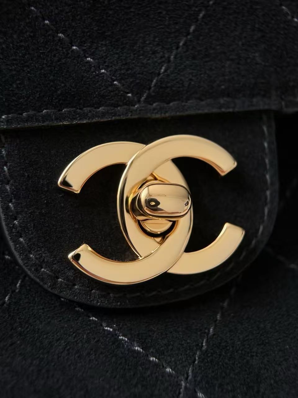 Chanel 2026 Maxi Flap Bag 32cm Black Suede Leather