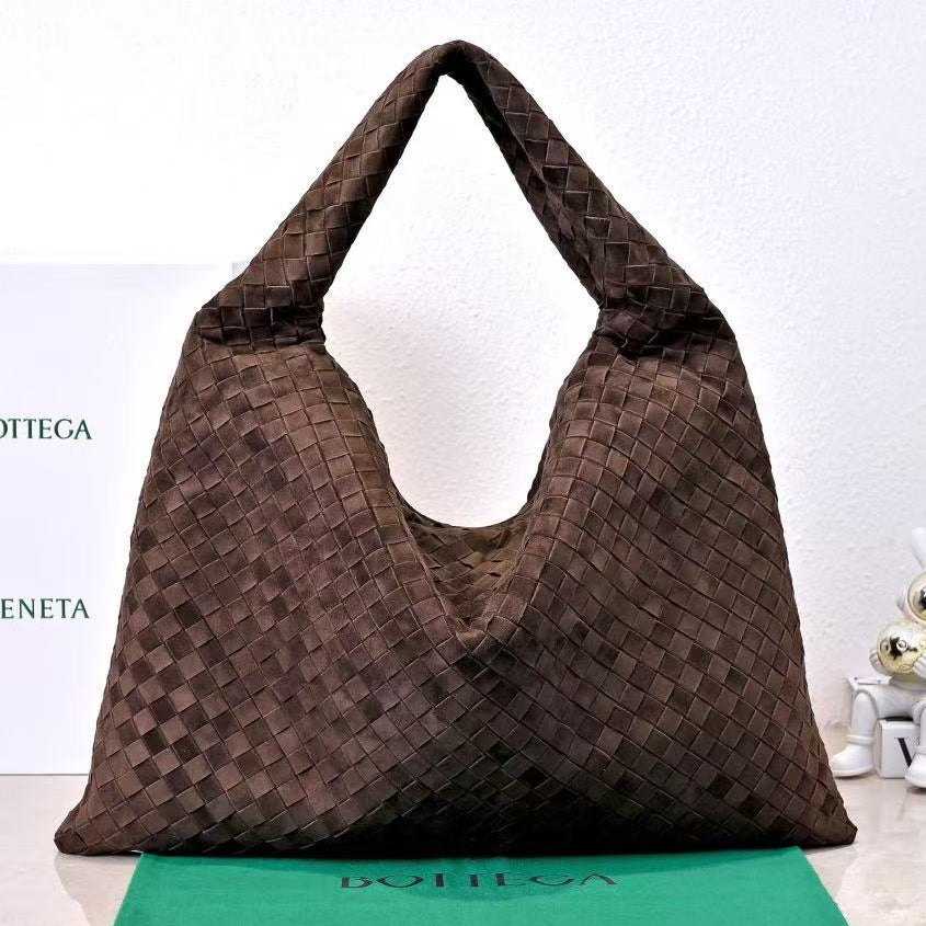 Bottega Veneta 2026 Large Hop Bag 54cm Dark Brown Suede