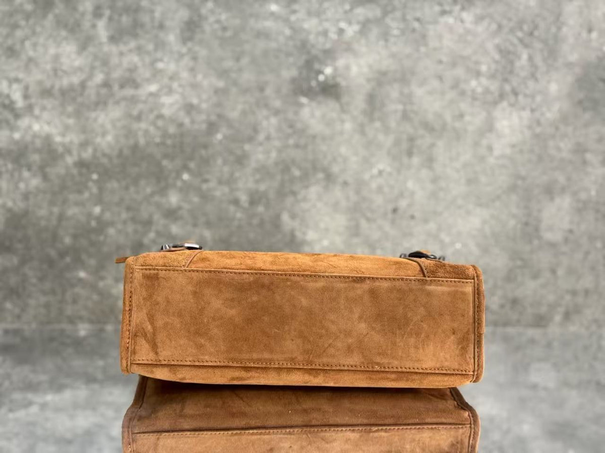 Balenciaga 2026 Le City Bag 30cm Camel-brown Suede