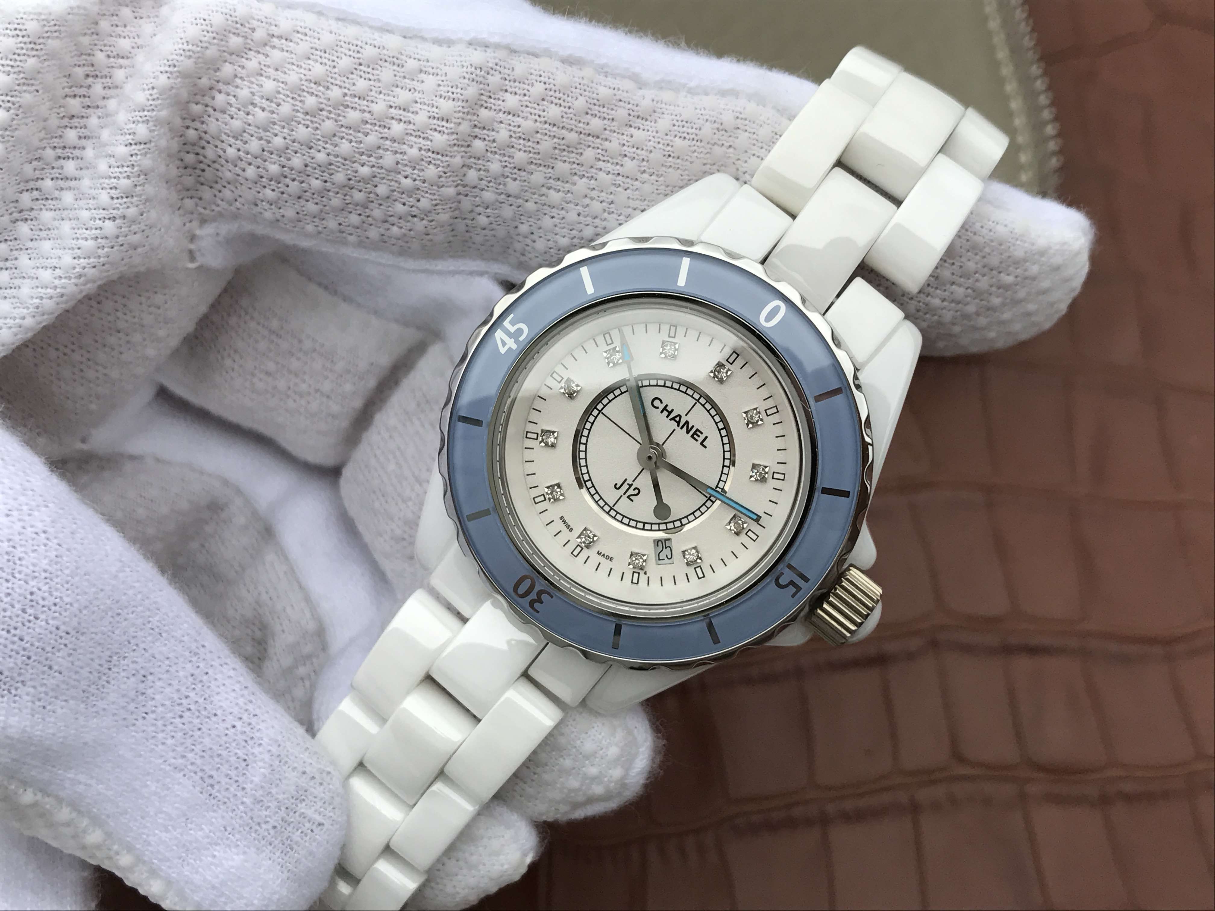 J12 BLUE BEZEL DIAMOND NUMERALS 33MM