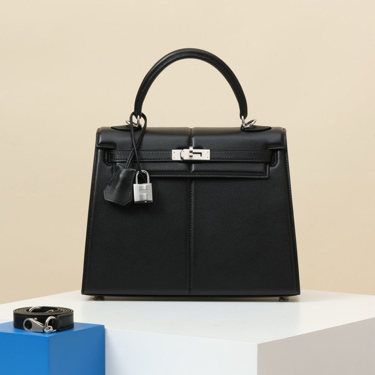 High-end Hermes 2026 Padded Kelly Sellier Bag 25cm Swift Leather