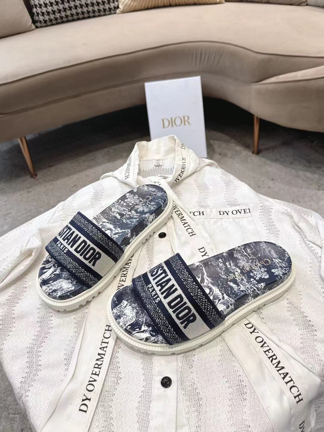 Dior 2026 Embroidered Dway Slide Fabric 944470