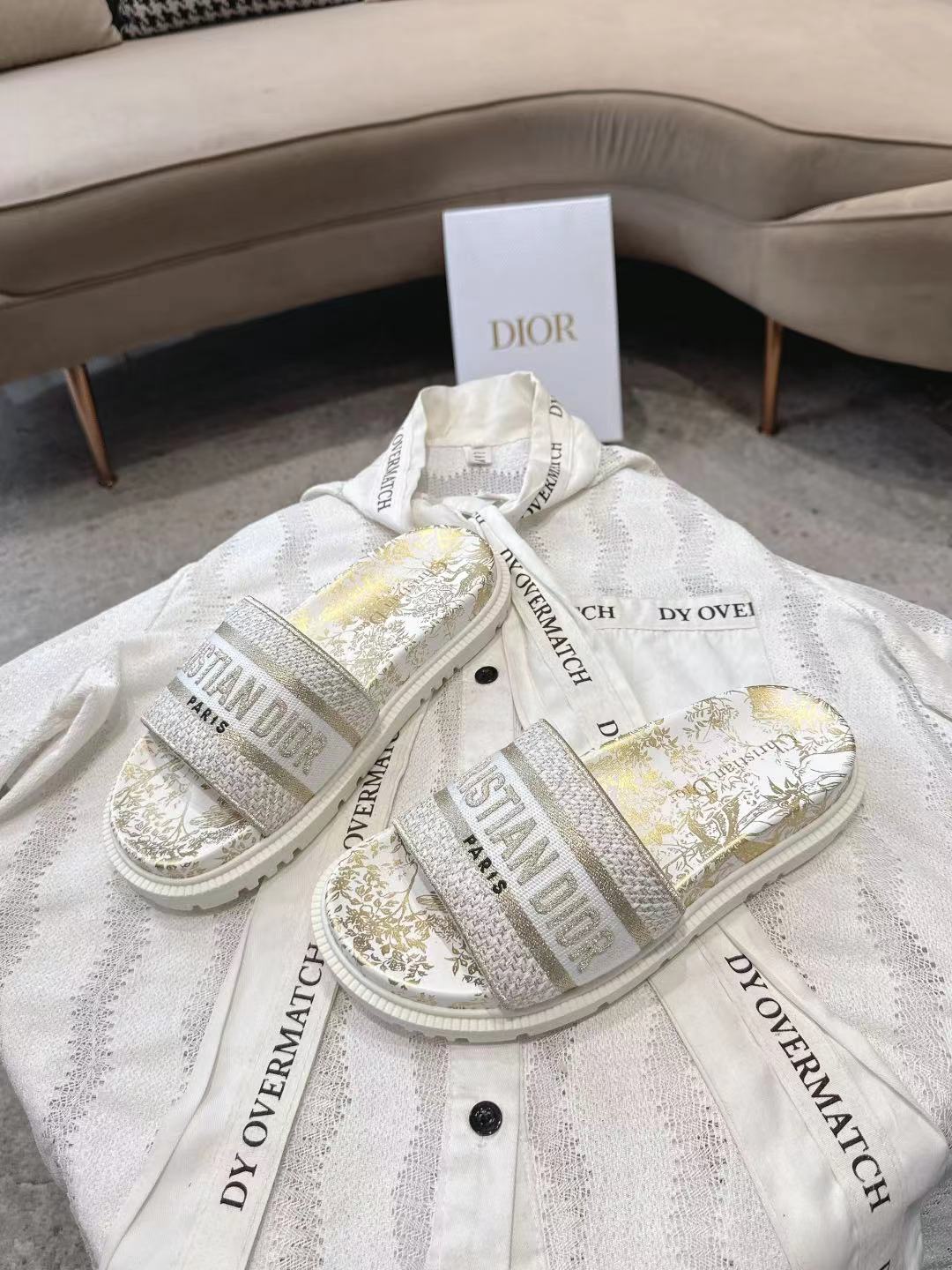 Dior 2026 Embroidered Dway Slide Fabric 944470