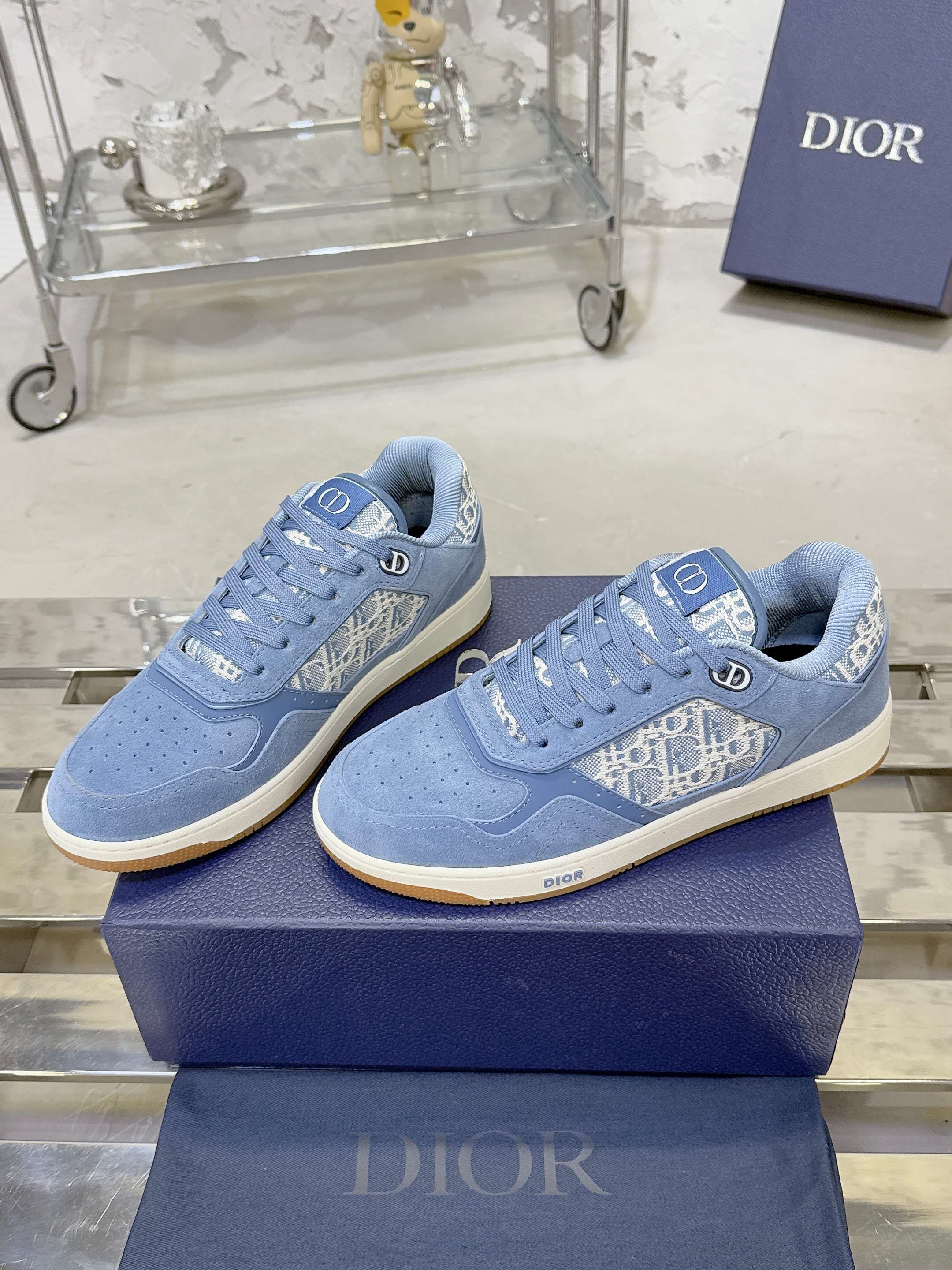 Dior 2026 B27 Low-Top Sneaker Calfskin 940963