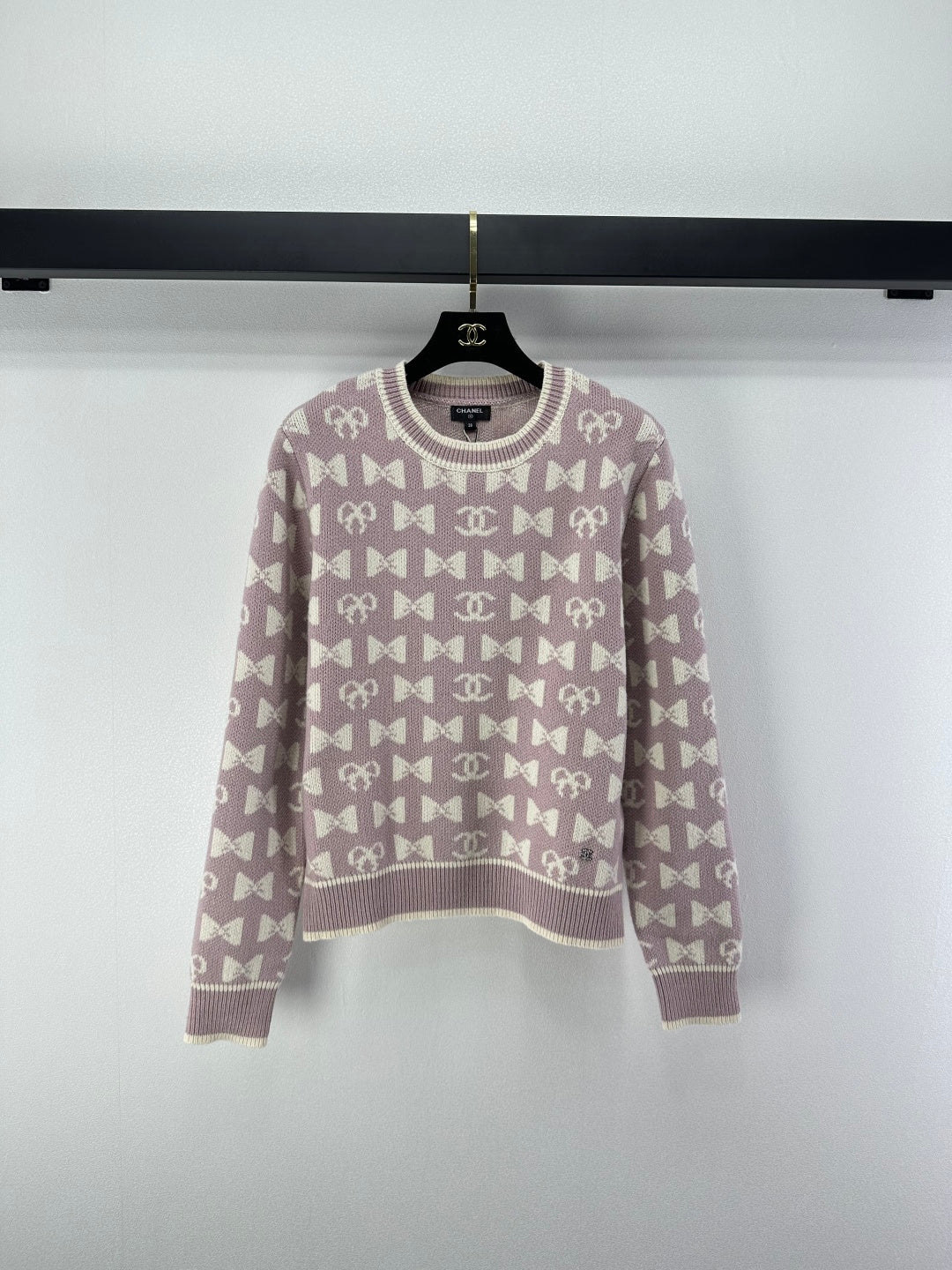 Chanel 2025 Double-C bow Knit Sweater Cashmere 329230