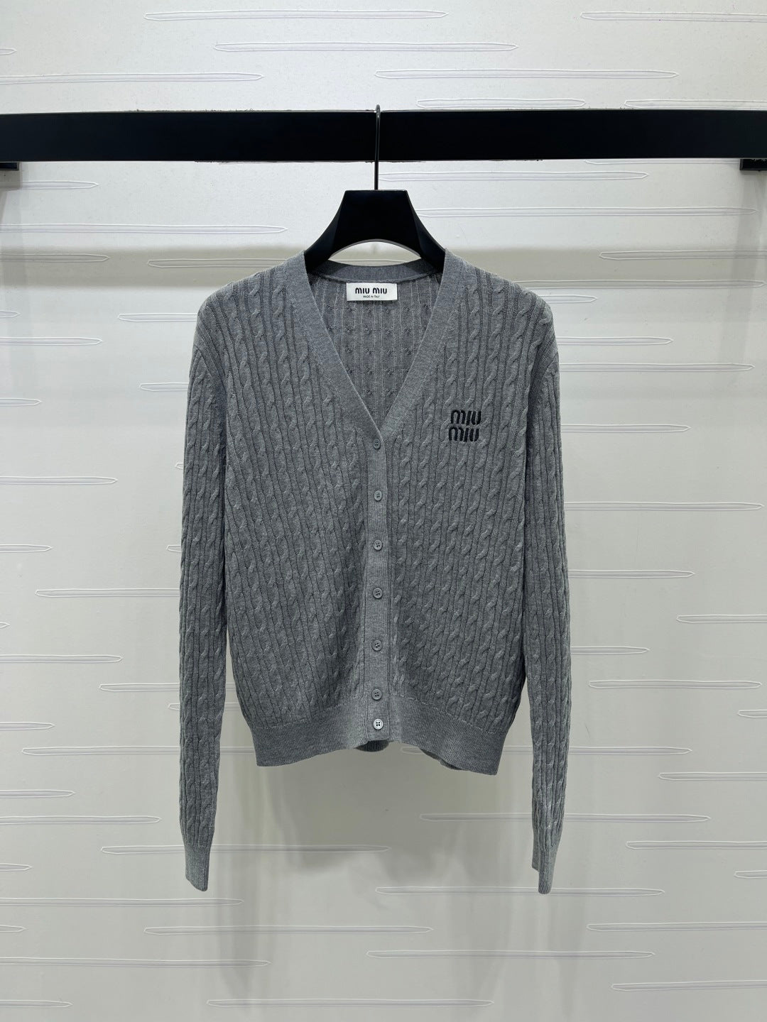 Miumiu 2026 Knit V-neck Long-Sleeve Cardigan Wool 417676