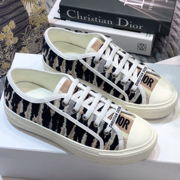 Dior 2026 Walk'n'Dior Low-Top Sneakers Canvas 966707