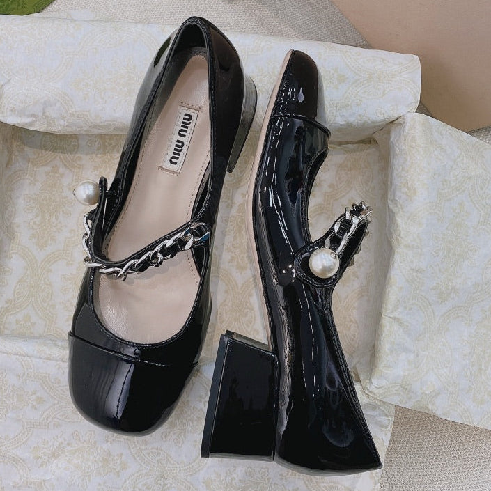 Miu Miu 2026 Pearl Chain Buckle Pumps Black Patent Leather 155484