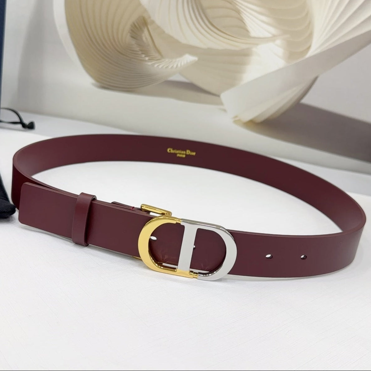 Dior 2026 Two-Tone Buckle Belt 30mm Leather 186129