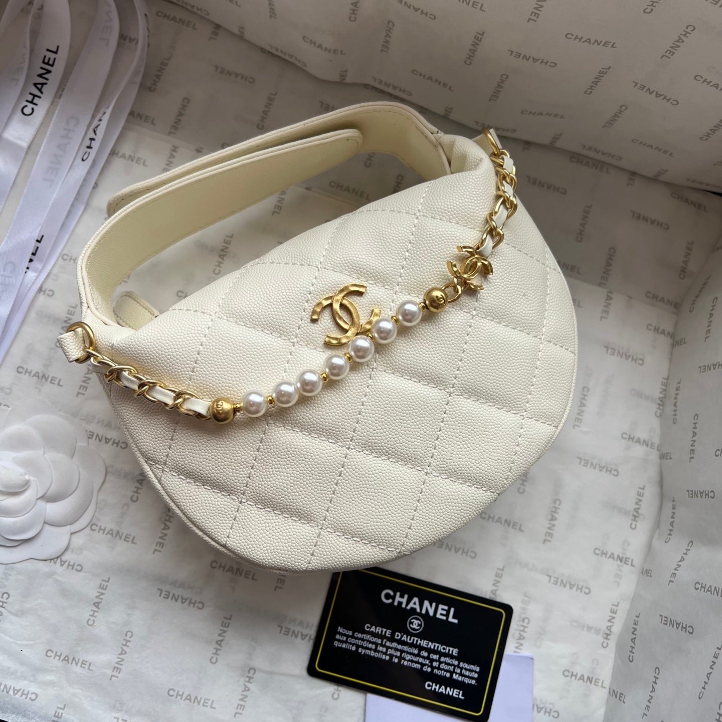 Chanel 2026 Quilted Pearl Chain Pouch Hobo Bag 19cm Grained Calfskin