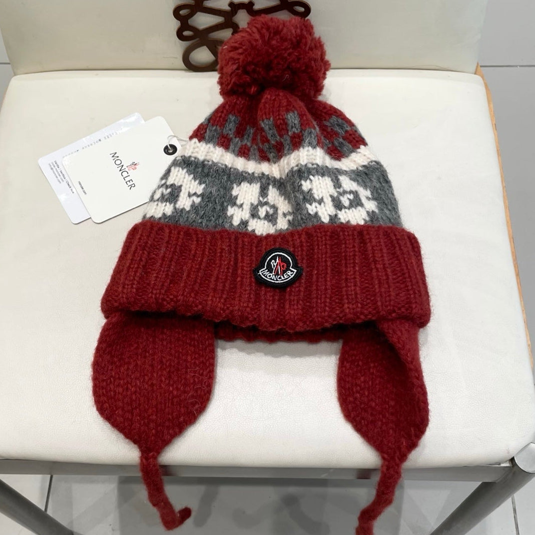 Moncler Knitted Chullo Beanie Hat 497700
