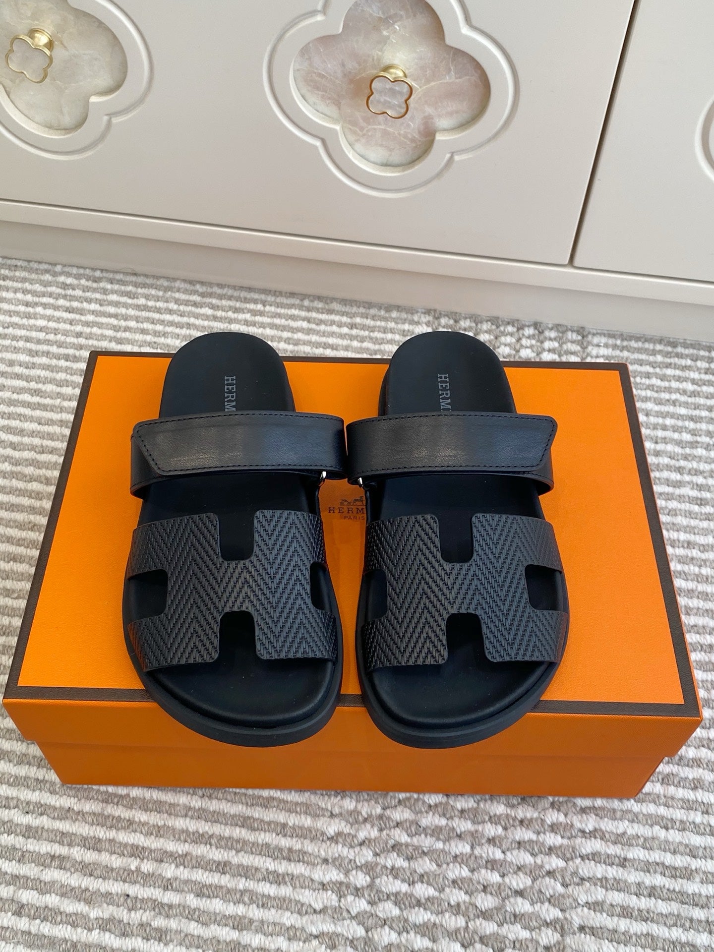 Hermes 2026 Chypre Sandal Leather 647814