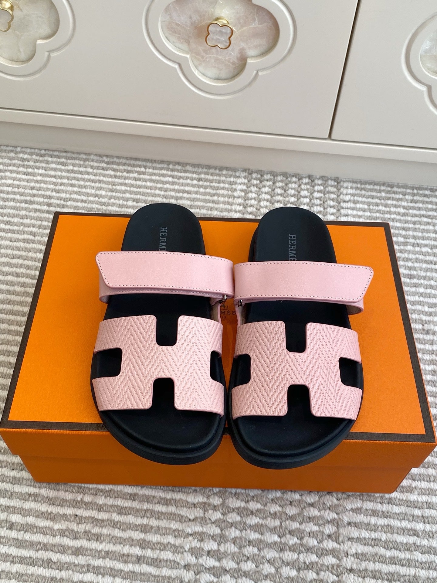Hermes 2026 Chypre Sandal Leather 647814