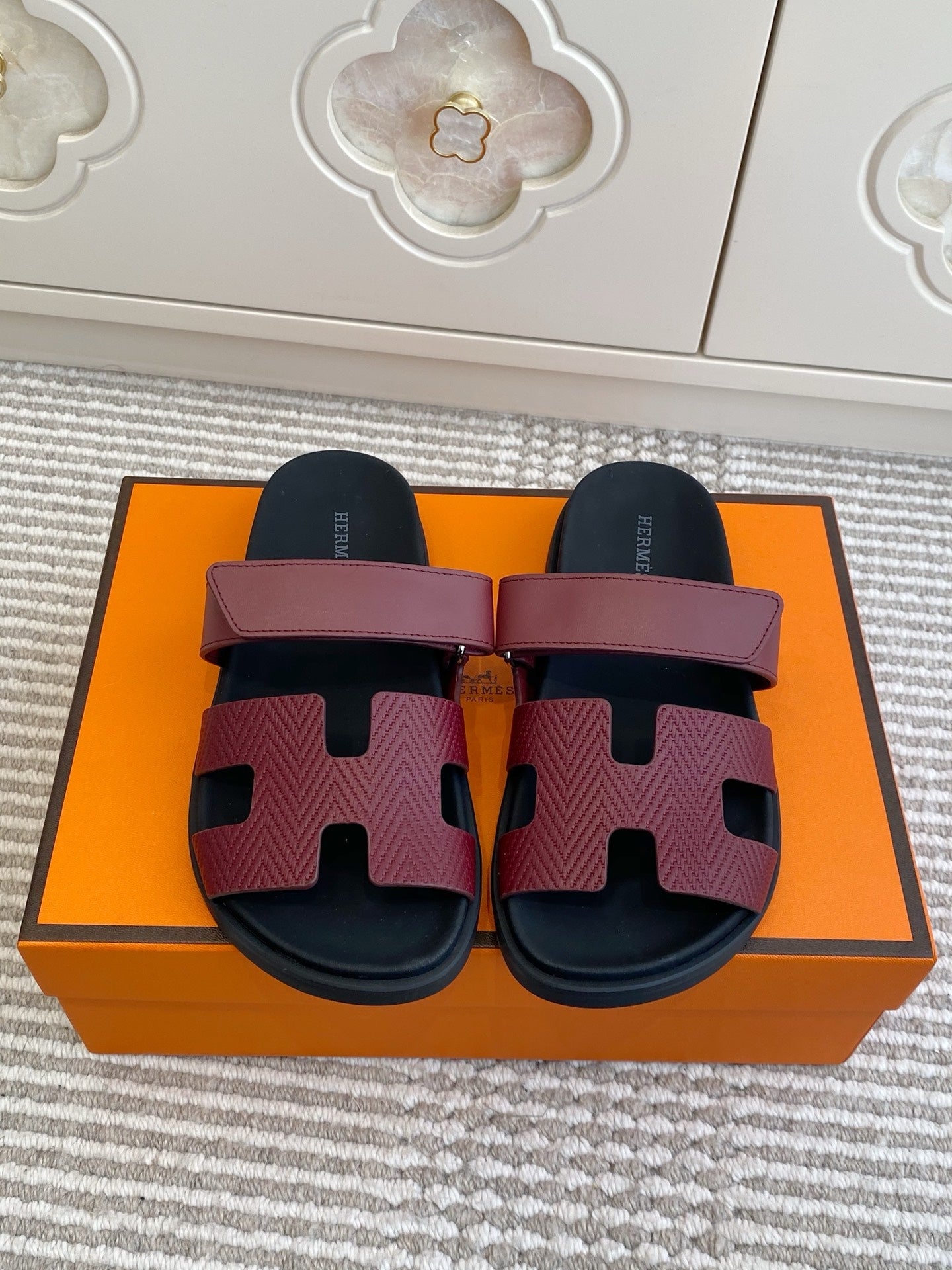 Hermes 2026 Chypre Sandal Leather 647814