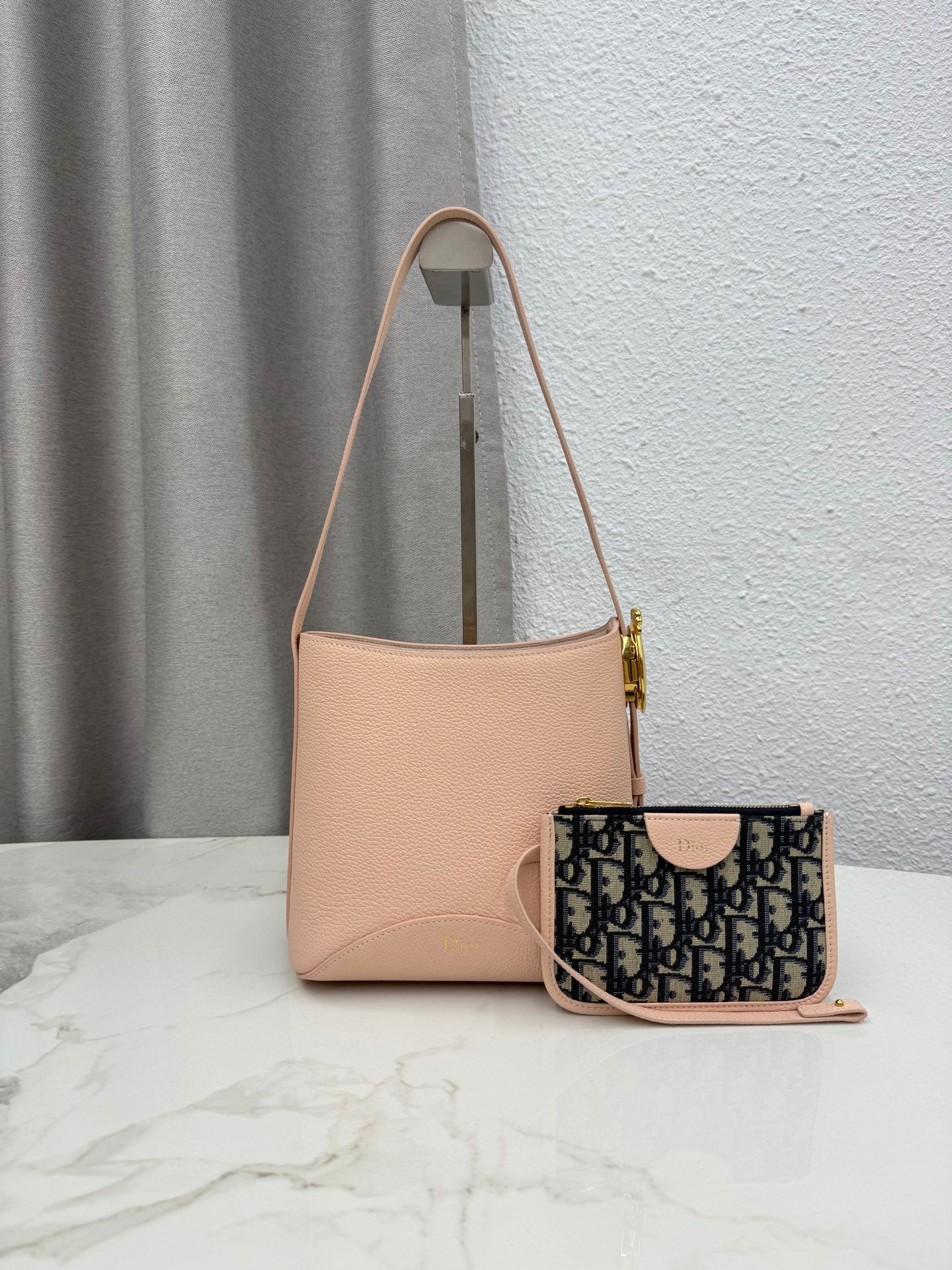Dior 2026 Medaillon Bucket Bag 19.5cm Calfskin