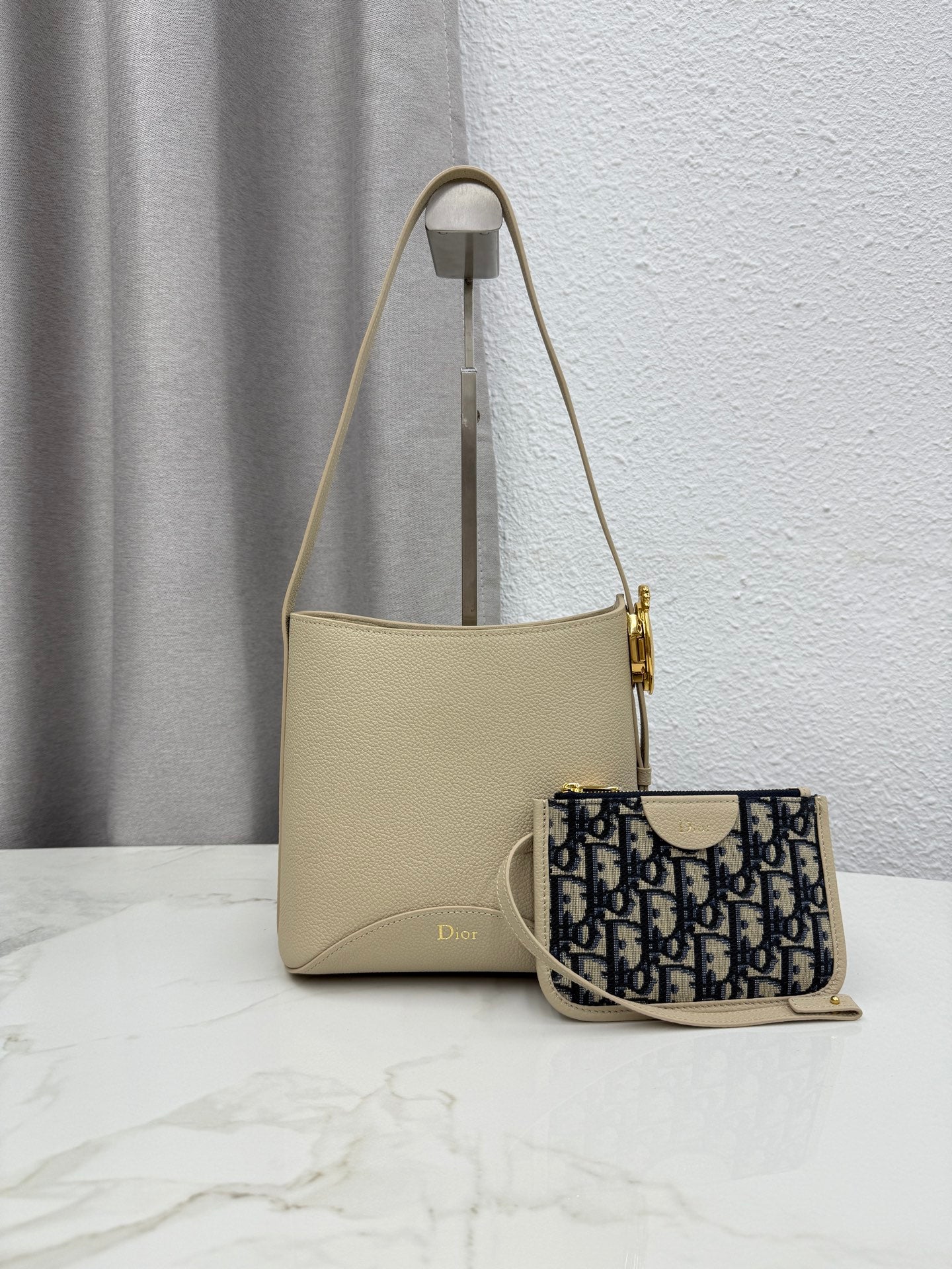 Dior 2026 Medaillon Bucket Bag 19.5cm Calfskin