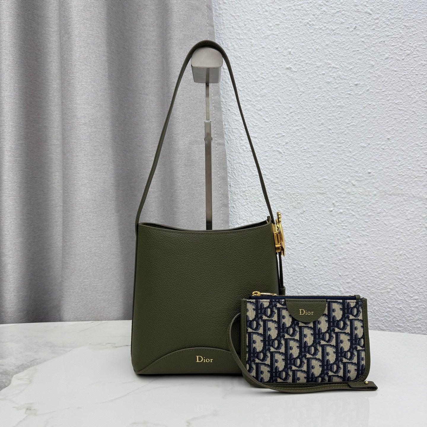 Dior 2026 Medaillon Bucket Bag 19.5cm Calfskin