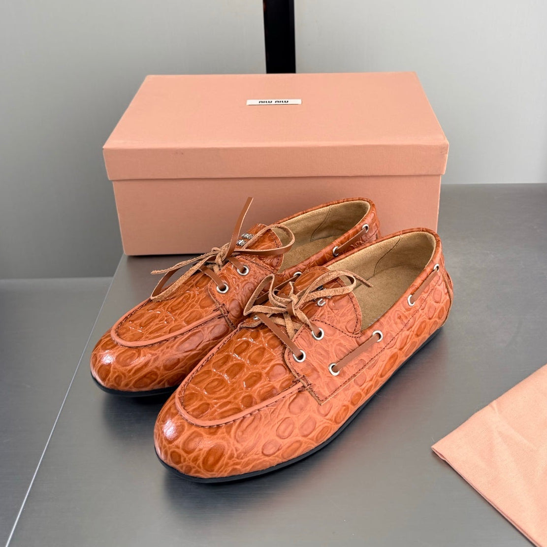 Miumiu 2026 Crocodile Embossed Loafers Cowhide 929698