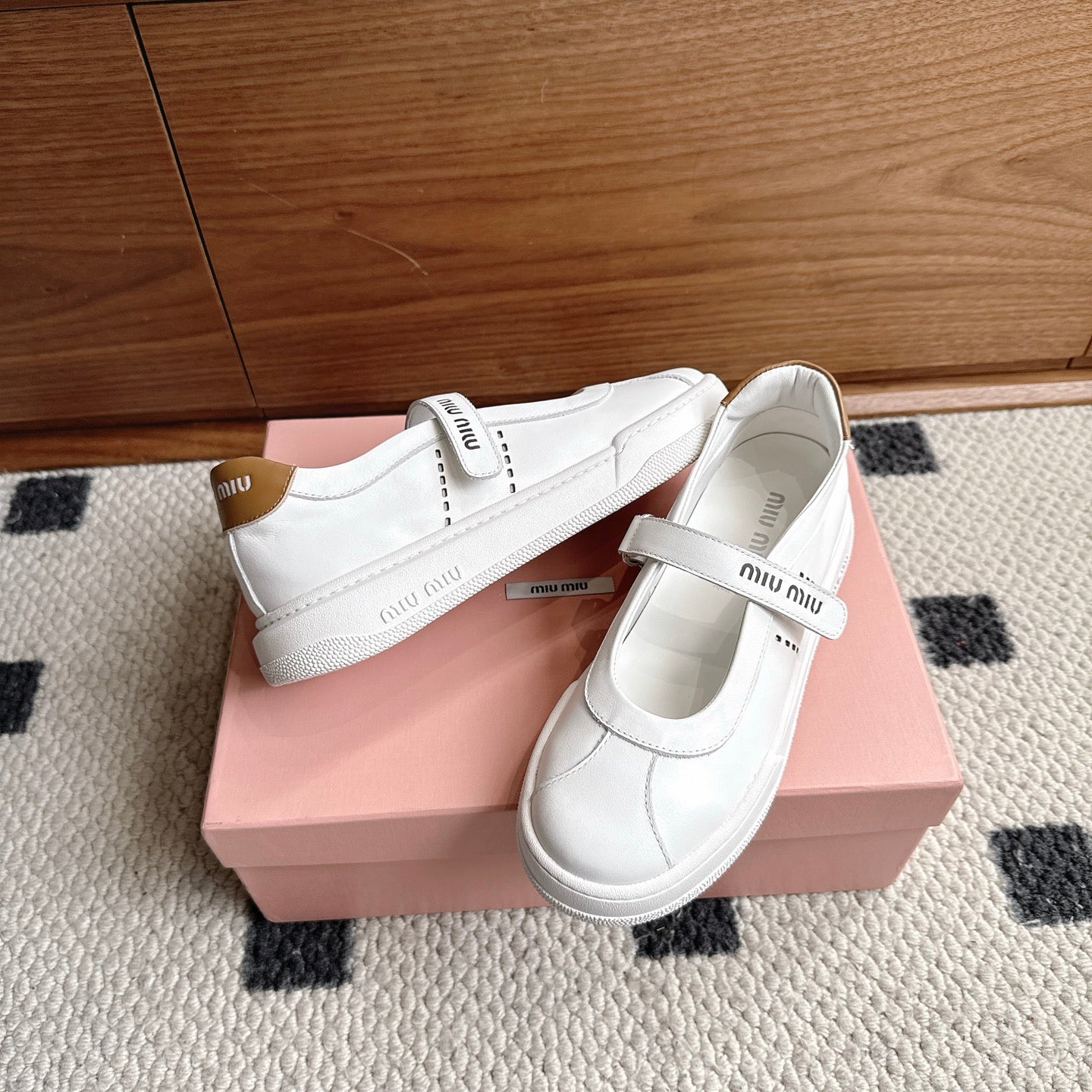 Miumiu 2026 Velcro Flat Sneakers Leather 924596