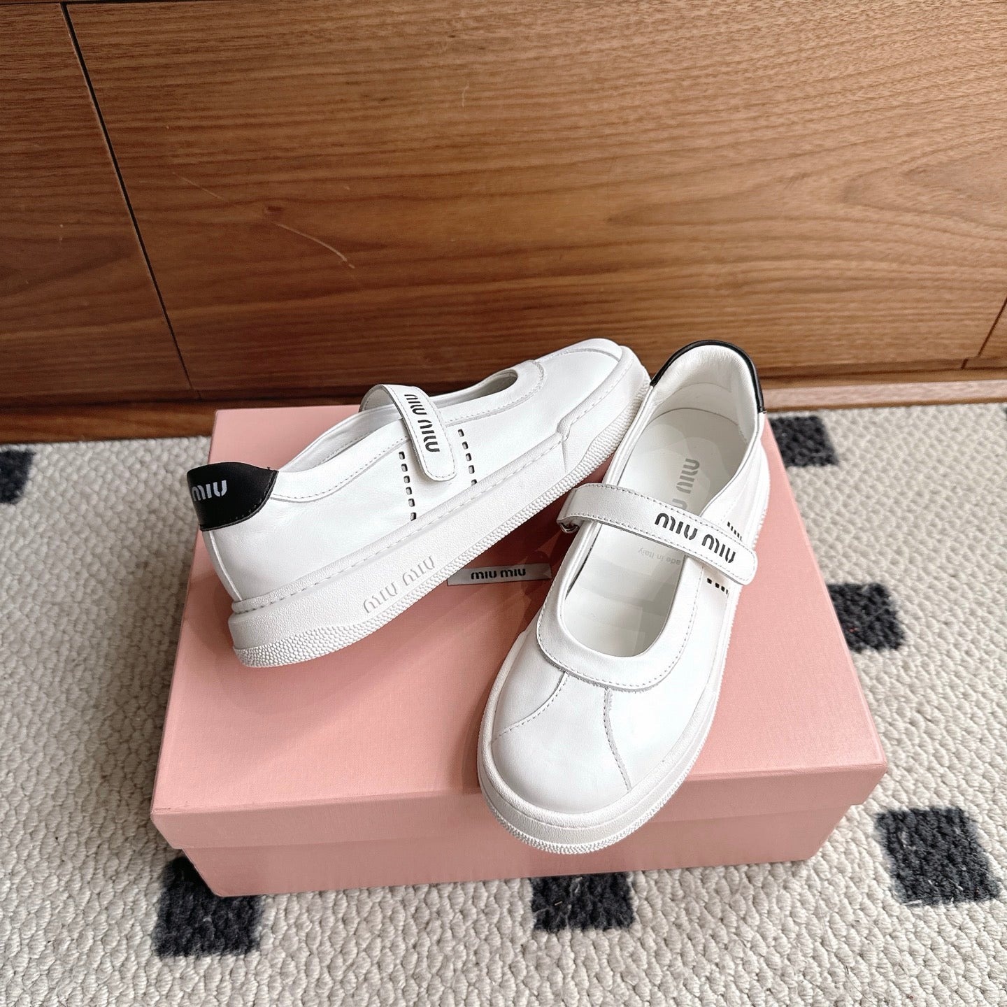 Miumiu 2026 Velcro Flat Sneakers Leather 924596